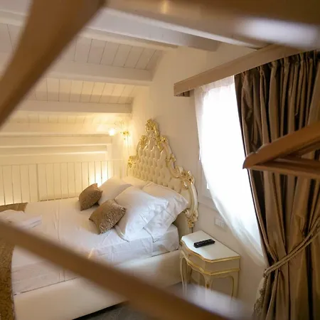 Guest house Ca' Vittoria Boutique House Apartsuite *