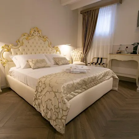 Ca' Vittoria Boutique House Apartsuite Guest house *