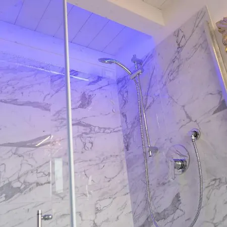 Guest house Ca' Vittoria Boutique House Apartsuite Chioggia